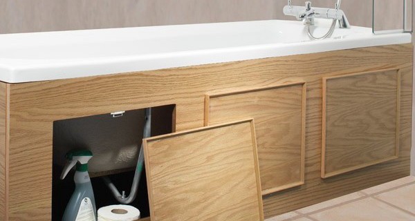 Важной декоративной и функциональной деталью ванной комнаты является экран